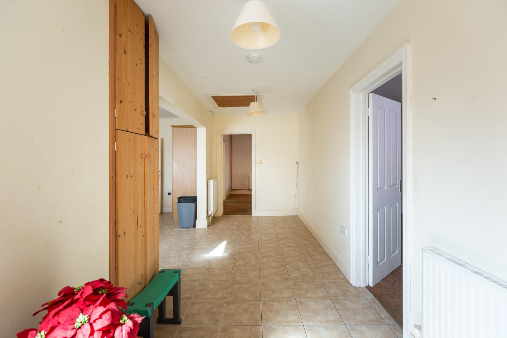 Plunch Lane, Mumbles, Swansea, SA3 4JE